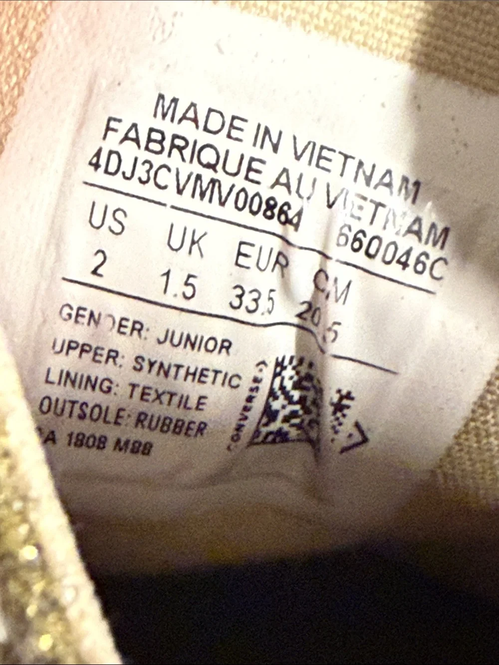 Converse junior size